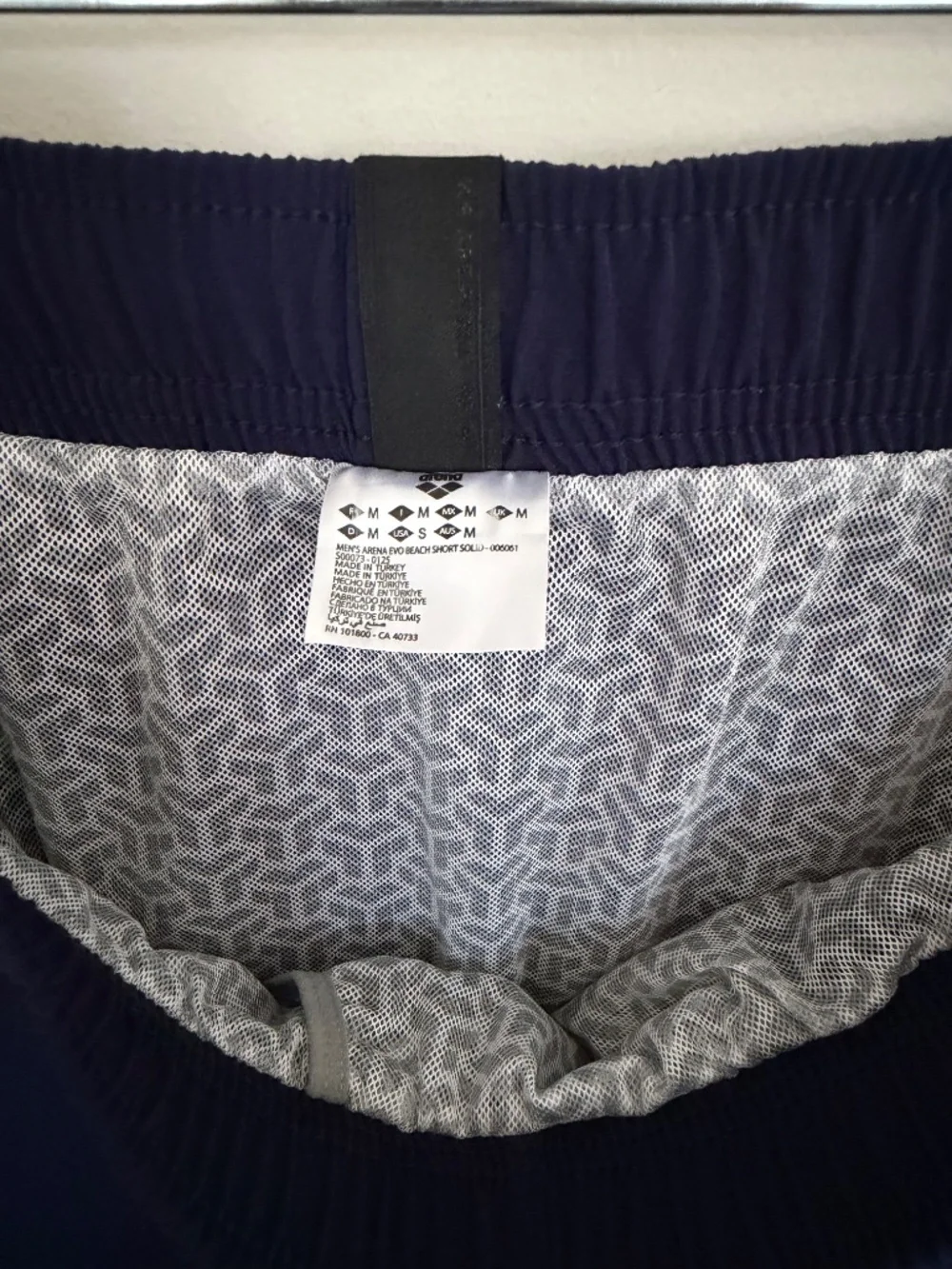 Arena Men's Swim Trunks Navy Blue Quick Dry Beach Trunks Size Small